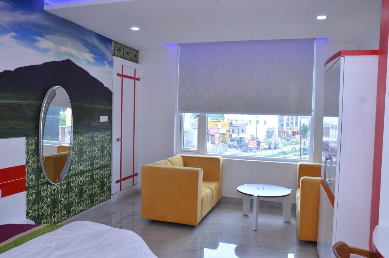 Hotel Blue Bell Raiwala Екстериор снимка