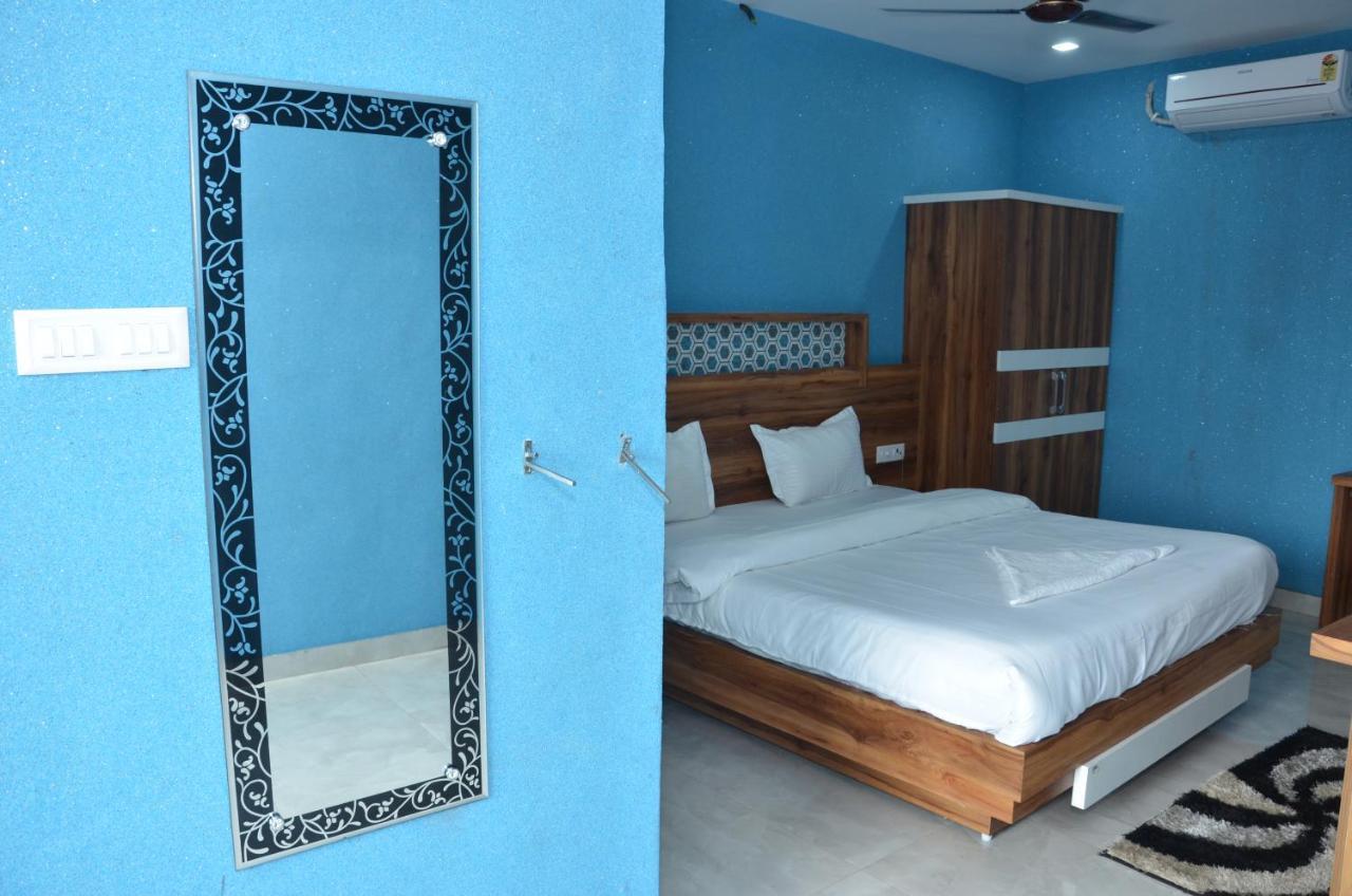 Hotel Blue Bell Raiwala Екстериор снимка
