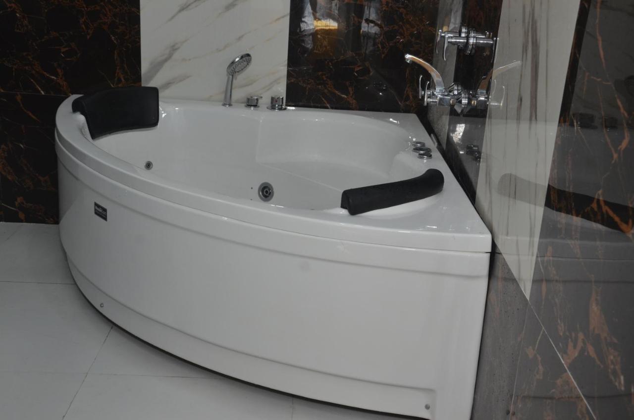 Hotel Blue Bell Raiwala Екстериор снимка
